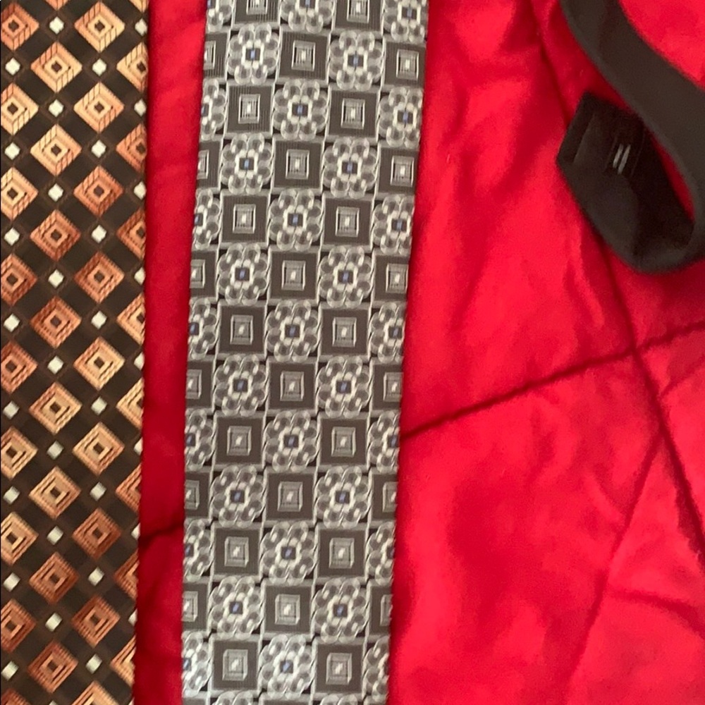 Tie bar